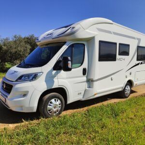 Autocaravana McLouis MC4 33 Gold 5 personas