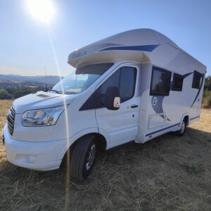 autocaravana CHAUSSON 628EB korus con cama isla regulable.